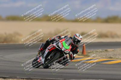 media/Dec-17-2022-SoCal Trackdays (Sat) [[224abd9271]]/Turn 15 (155pm)/